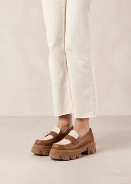 Alohas Tan & white trailblazers bicolor leather chunky loafers